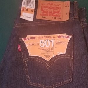 Levi's 501 raw denim shrink to fit